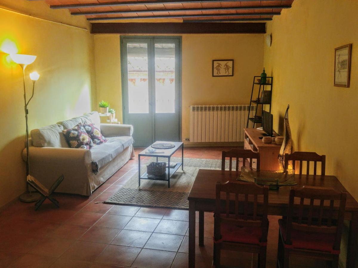 Apartamentos Saltarel-Lo Besalú Eksteriør billede